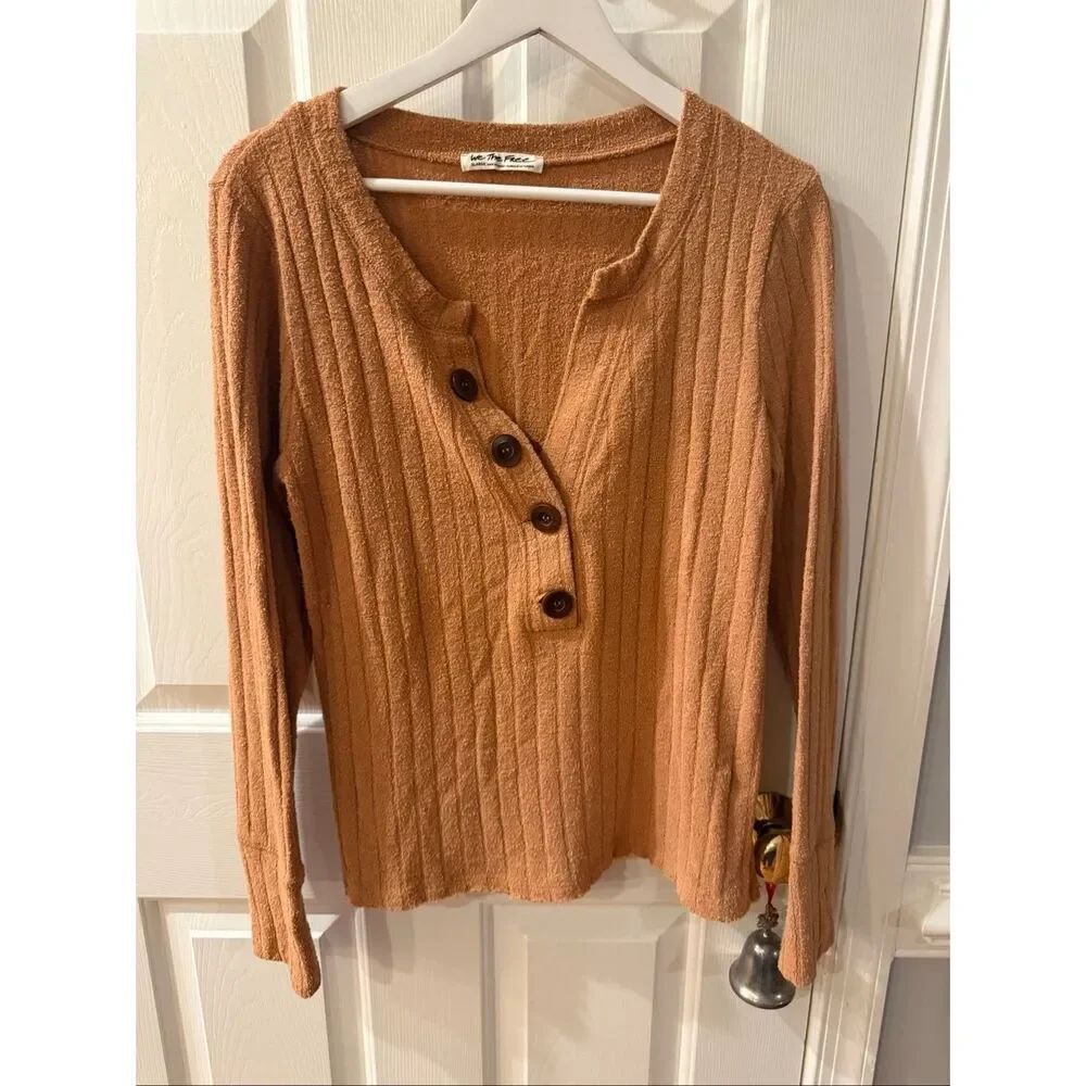 We The Free Sanded Pumpkin Oversized Button  Henley sz XL EUC